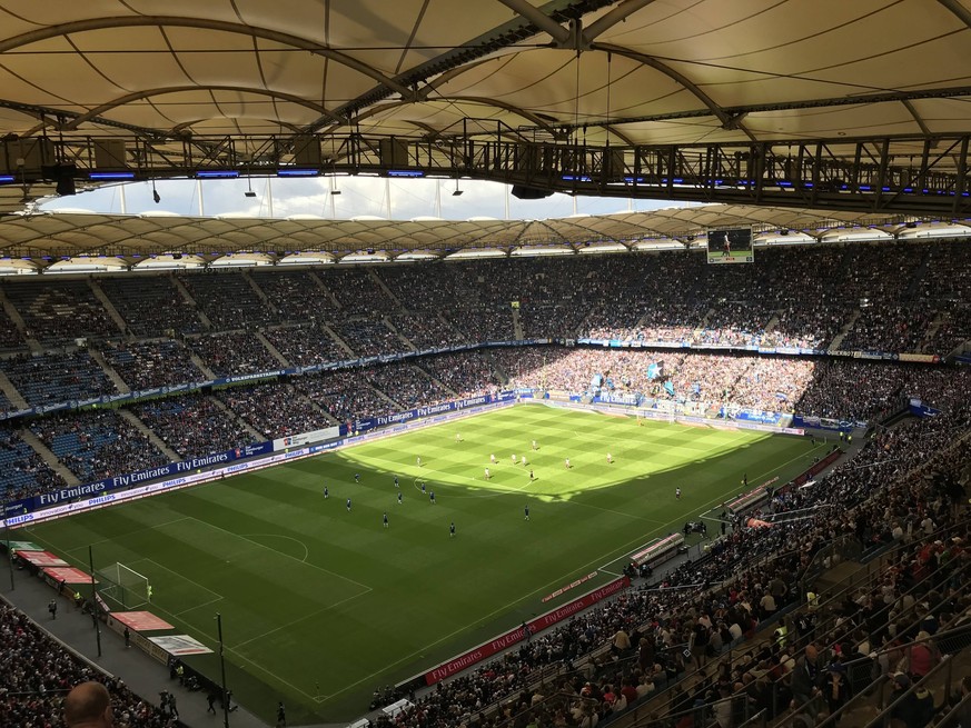 Hamburger SV – Stadion: Volksparkstadion, Kapazität: 57.000, Zuschauerschnitt: 50.980.&nbsp;