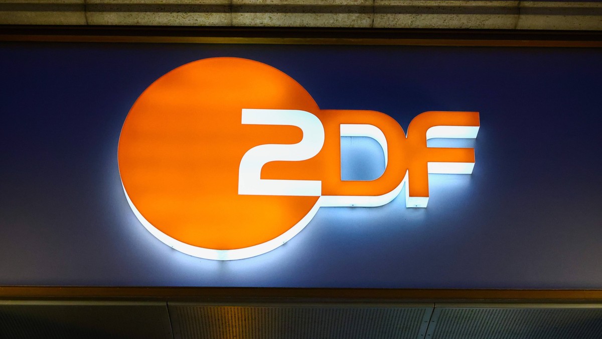 Economy And Business In Berlin ZDF logo in Berlin, Germany on November 9th, 2024. Berlin Germany PUBLICATIONxNOTxINxFRA Copyright: xBeataxZawrzelx originalFilename: zawrzel-economya241109_nph04.jpg