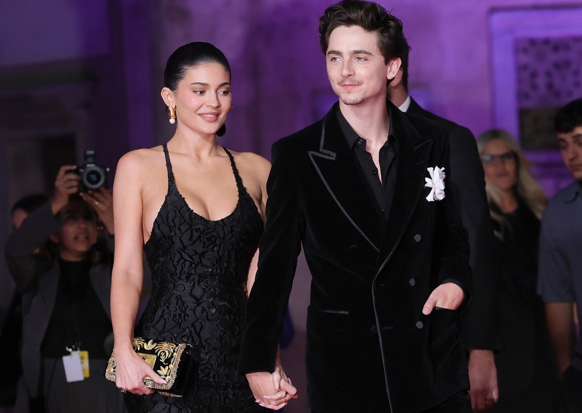 ROME, ITALY - MAY 07: Timothee Chalamet and Kylie Jenner attend the red carpet during the 70th David Di Donatello at Cinecitta Studios on May 07, 2025 in Rome, Italy. (Photo by Vittorio Zunino Celotto ...
