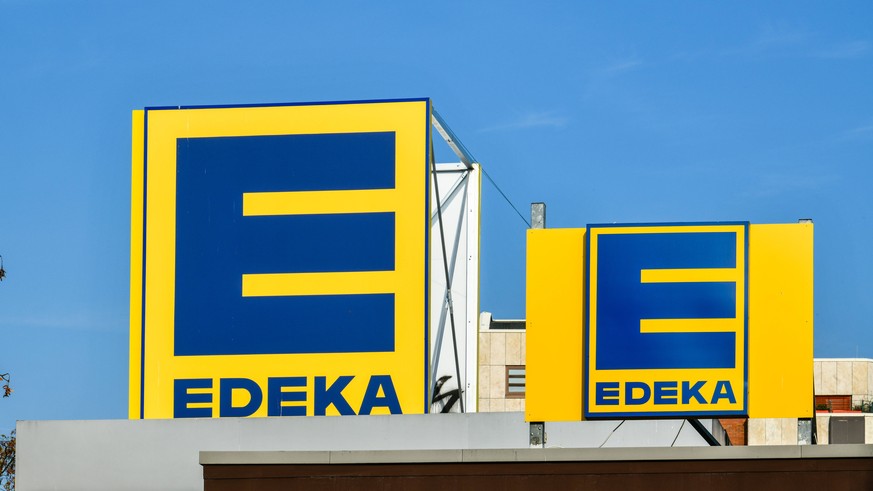 Edeka, Wiesbadener Strasse, Wilmersdorf, Berlin, Deutschland *** Edeka Wiesbadener Strasse Wilmersdorf Berlin Germany