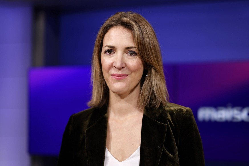 Journalistin Andrea Maurer in der ARD-Talkshow Maischberger im WDR Studio K