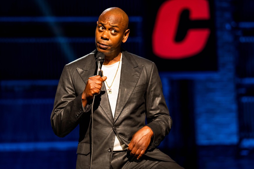 Dave Chappelle, Dave Chappelle: The Closer 2021. Photo credit: Mathieu Bitton / Netflix / The Hollywood Archive PUBLICATIONxINxGERxSUIxAUTxONLY Copyright: xx 34235-001THA