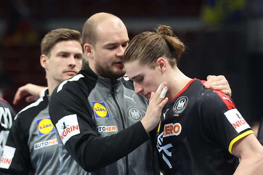 25.01.2023, Polen, Danzig: Handball: WM, Frankreich - Deutschland, Finalrunde, Viertelfinale in der Ergo Arena, Deutschlands Paul Drux tr