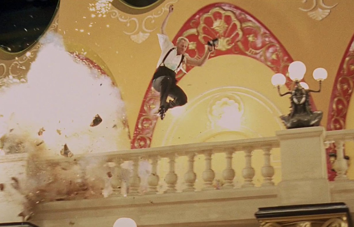 In diesem Film trifft jede Menge Action auf einen echten Hollywood-Star.