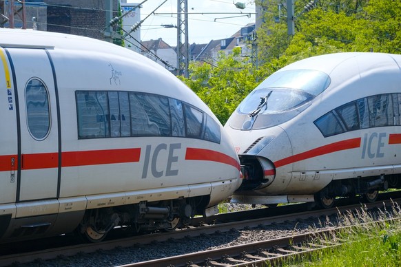 Düsseldorf 19.05.2023 Fernverkehr ICE ÖPNV DB Deutsche Bahn Tarife Pendler Tickets Ticket Lokführer-Gewerkschaft GDL Gewerkschaft Deutscher Lokomotivführer Eisenbahngewerkschaft und Verkehrsgewerkscha ...