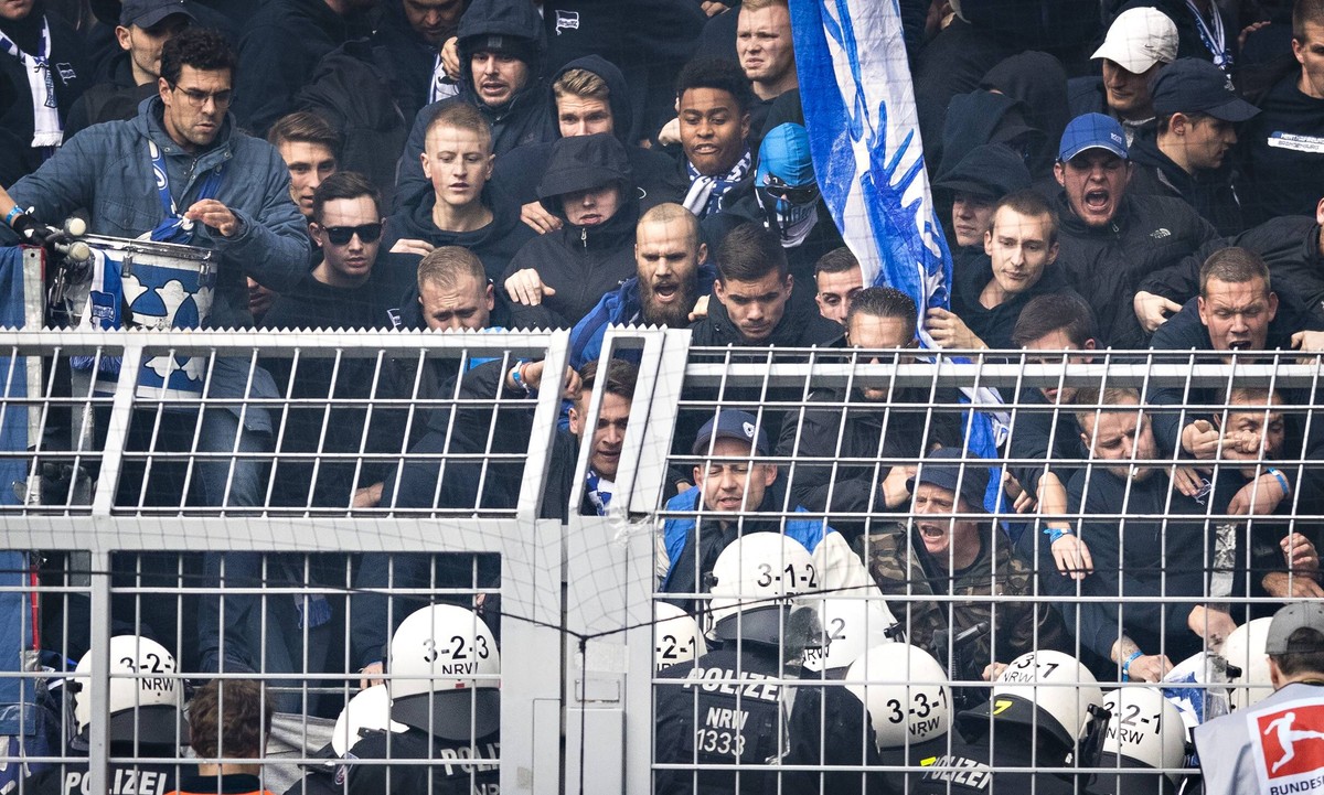 Dortmund, 27.10.2018 Ausschreitungen Hertha Fanblock Borussia Dortmund - Hertha BSC Berlin *** Dortmund 27 10 2018 Riots Hertha fan block Borussia Dortmund Hertha BSC Berlin