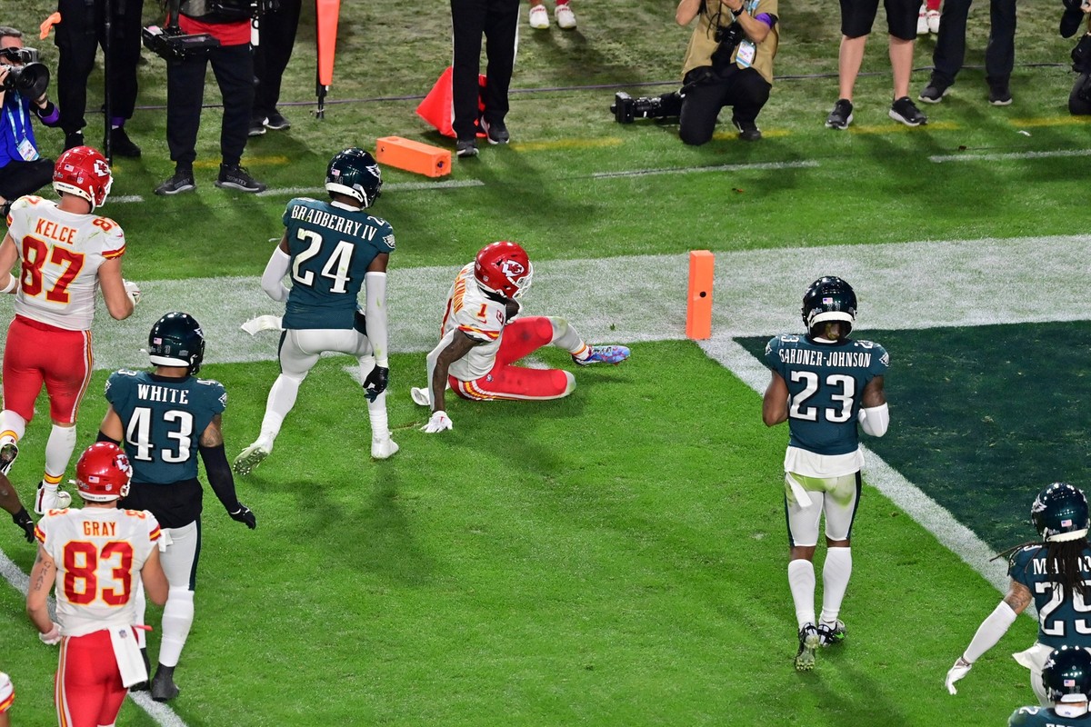 Sport Bilder des Tages NFL, American Football Herren, USA Super Bowl LVII-Kansas City Chiefs vs Philadelphia Eagles Feb 12, 2023 Glendale, Arizona, US Kansas City Chiefs running back Jerick McKinnon 1 ...