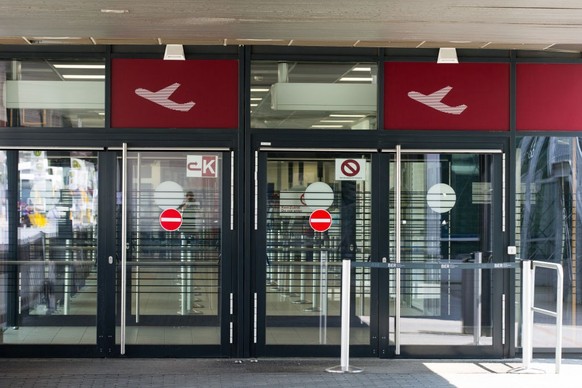 SCHOENEFELD, GERMANY - 2020/06/25: Closed entrance to the departure area at Schoenefeld Airport (SXF).
Berlin Schoenefeld Airport is the secondary international airport of Berlin, located 18 km southe ...