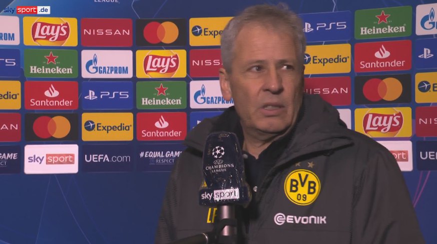 Trainer Lucien Favre war nach dem BVB-Spiel schlecht gelaunt. Das bekam der Sky-Reporter im Interview ab, der mit seinen Fragen einen wunden Punkt des Schweizers erwischte.