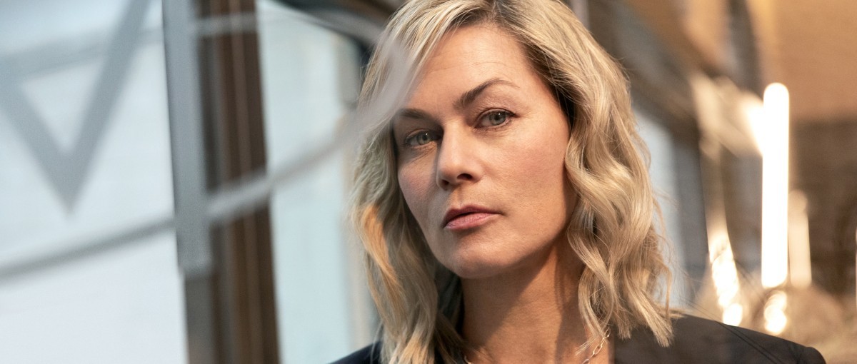 Die neue Hoteldirektorin Eva de Vries (Gesine Cukrowski) hat eine genaue Vorstellung, wie das &quot;Hotel Mondial&quot; unter ihrer F�hrung laufen soll.
