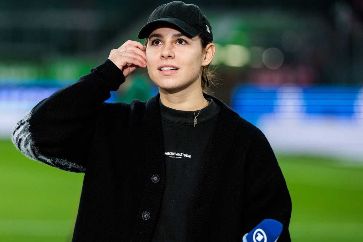 GOOGLE PIXEL Frauen-Bundesliga: VfL Wolfsburg - FC Bayern M