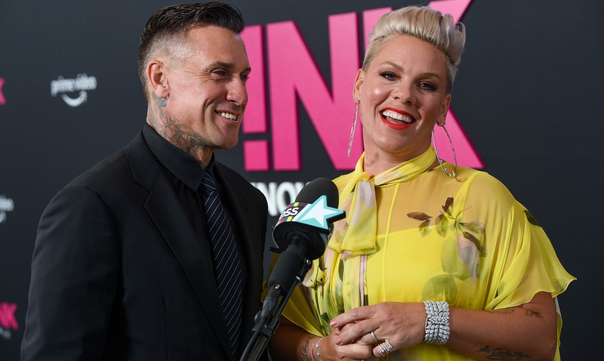 LOS ANGELES, CALIFORNIA - MAY 17: Carey Hart and P!nk attend the P!NK: ALL I KNOW SO FAR Los Angeles Premiere at Hollywood Bowl on May 17, 2021 in Los Angeles, California. (Photo by Kevin Mazur/Getty  ...