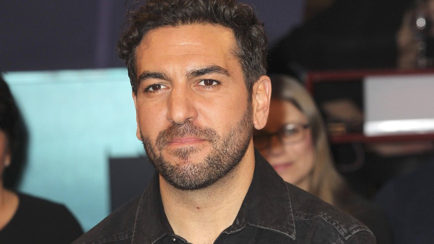 Elyas MBarek bei der Aufzeichnung der NDR Talk Show im NDR Fernsehstudio Lokstedt. Hamburg, 07.02.2020 *** Elyas MBarek during the recording of the NDR talk show in the NDR television studio Lokstedt  ...