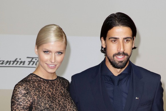 Lena Gercke und Sami Khedira bei der Die Mannschaft Kino Premiere am 10.11.2014 in Berlin Die Mannschaft Kino Premiere in Berlin, 2014 PUBLICATIONxINxGERxSUIxAUTxONLY

Lena Gercke and Sami Khedira a ...