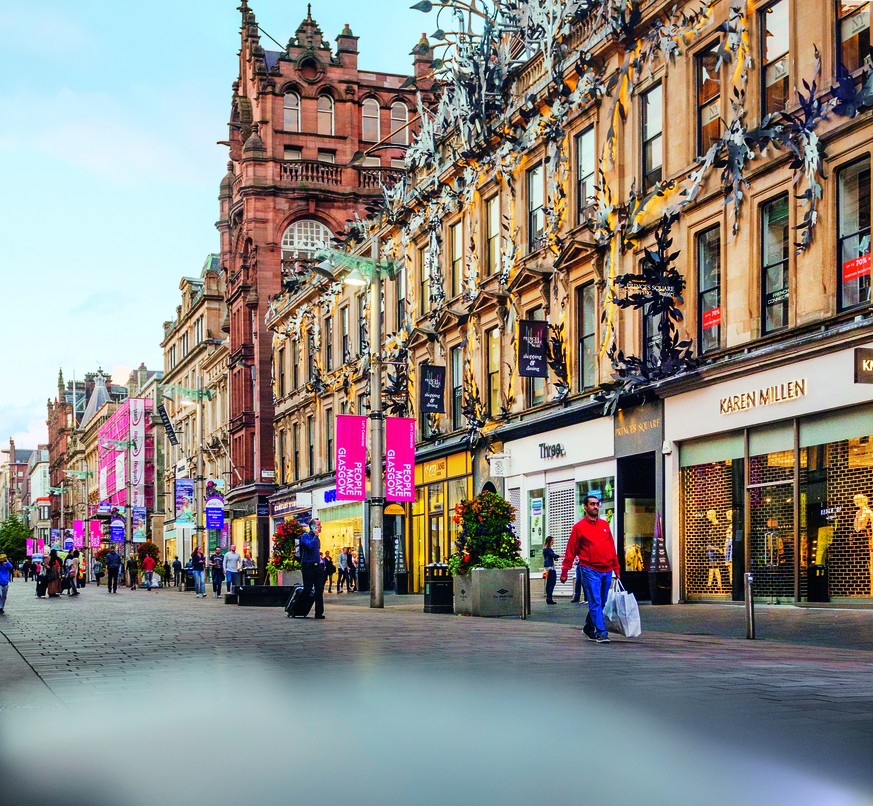 Glasgow: Fussgaengerzone Buchanan Street, beliebte Einkaufsstrasse im West End, Schottland | Verwendung weltweit