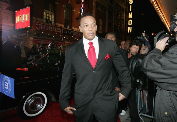 NEW YORK - OCTOBER 28: Rapper Dr. Dre arrives at the Shady National Convention to launch Shade 45, a new satellite radio station, at the Roseland Ballroom October 28, 2004 in New York City. (Photo by  ...