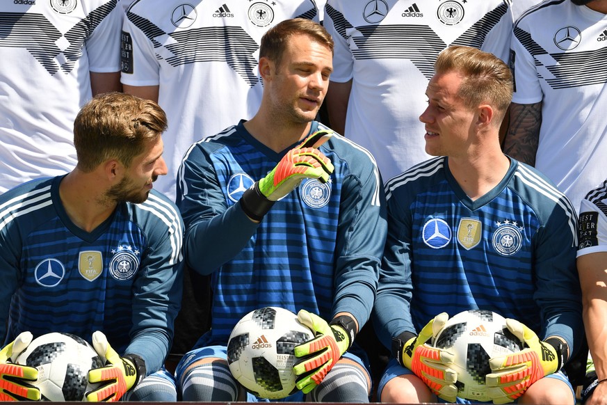 v.li:Kevin TRAPP,Torwart (GER),Manuel NEUER (Torwart GER),Torwart Marc Andre ter STEGEN (GER) waehrend eines Fotoshootings. Fussball,Nationalmannschaft,Training Trainingslager in Eppan / Suedtirol am  ...