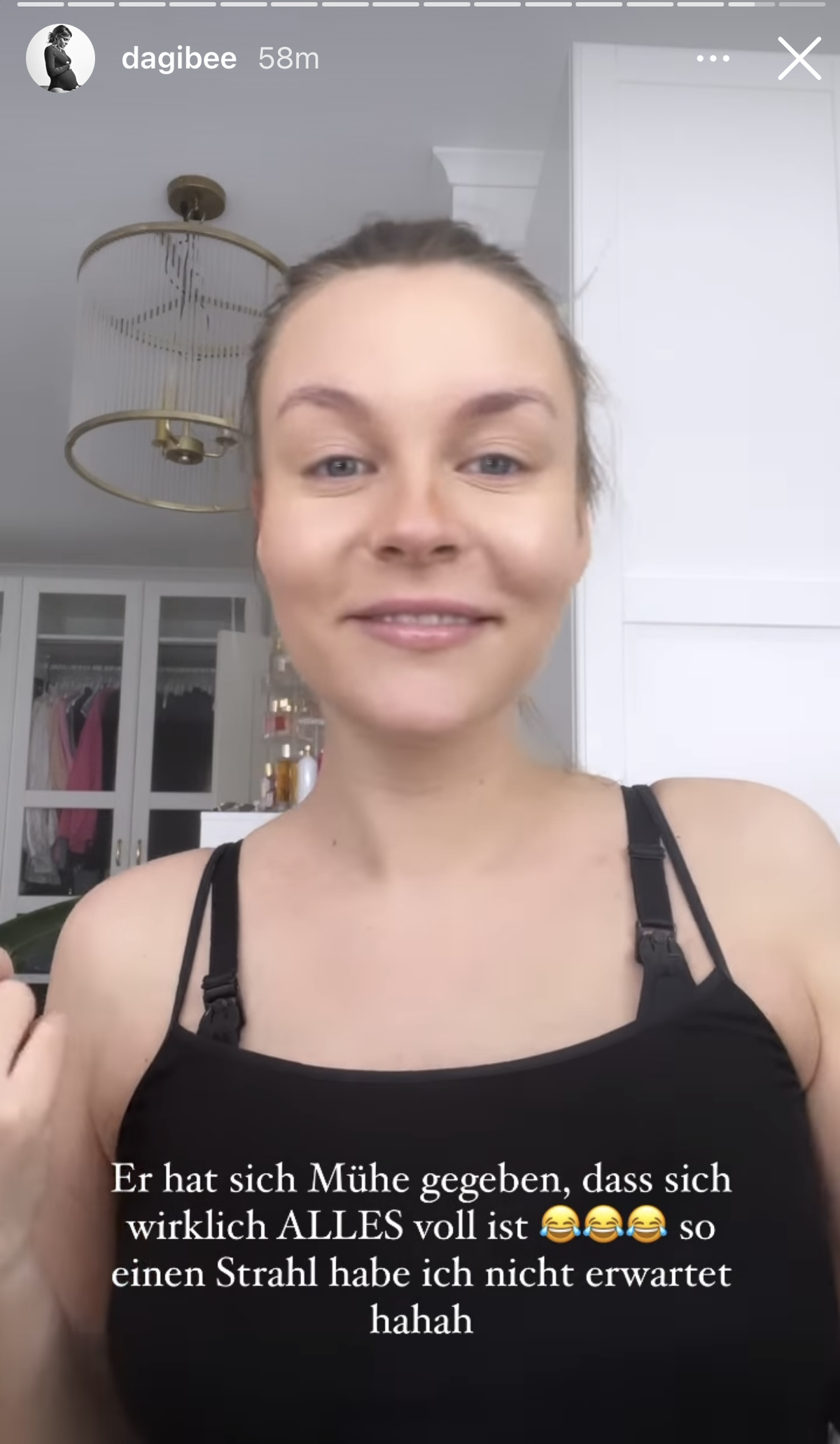 Dagi Bee spricht über ein Malheur ihres Sohnes.