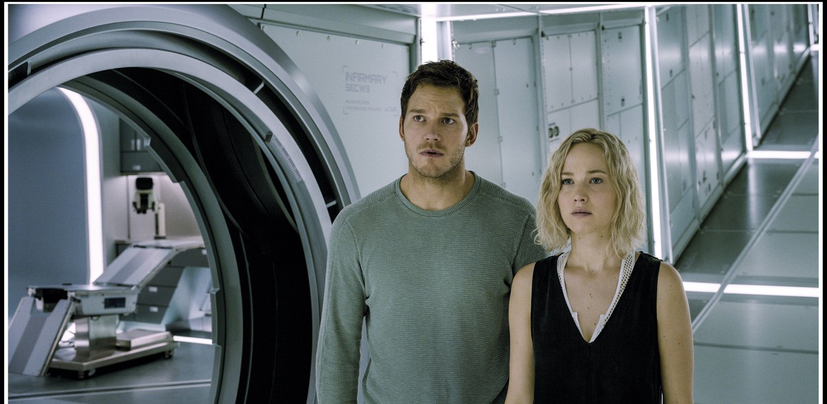 Columbia - LStar Capital - Village Roadshow - Original Film - Company Films - Start Motion Pictures / DR PASSENGERS de Morten Tyldum 2016 USA avec Chris Pratt et Jennifer Lawrence science fiction PUBL ...