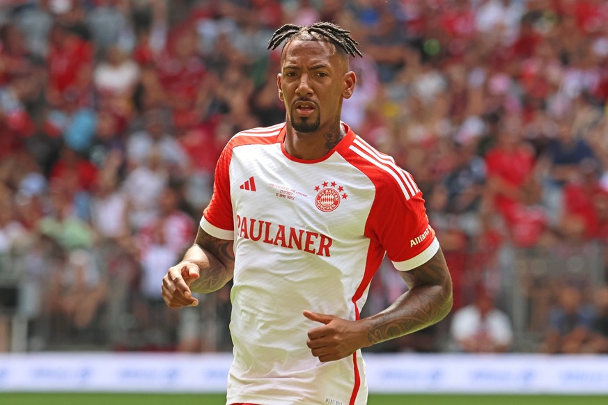 Jerome Boateng FCB Portraet, Portrait, Fussball / Allianz FC Bayern Team Presentation / Vorstellung des Wembley Legenden Kaders. Das anschliessende Re-Match des legend