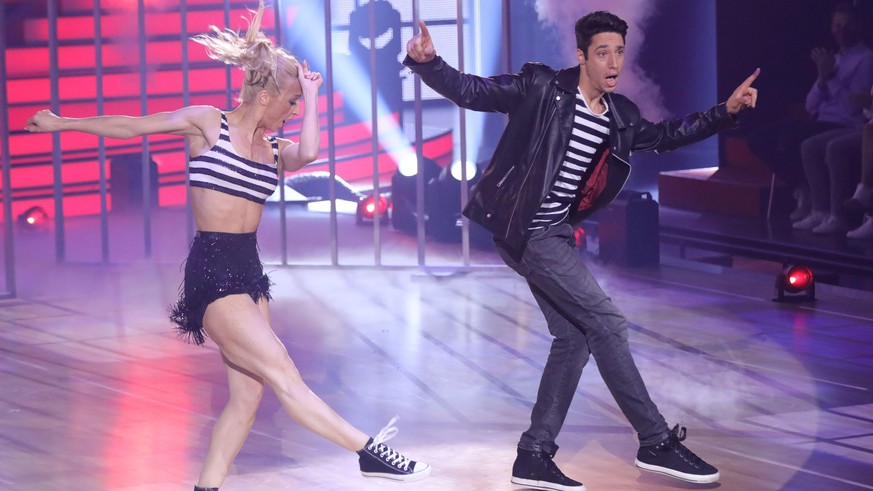 La pareja ganadora de ‘Let’s Dance’ se gana el ridículo por su actuación