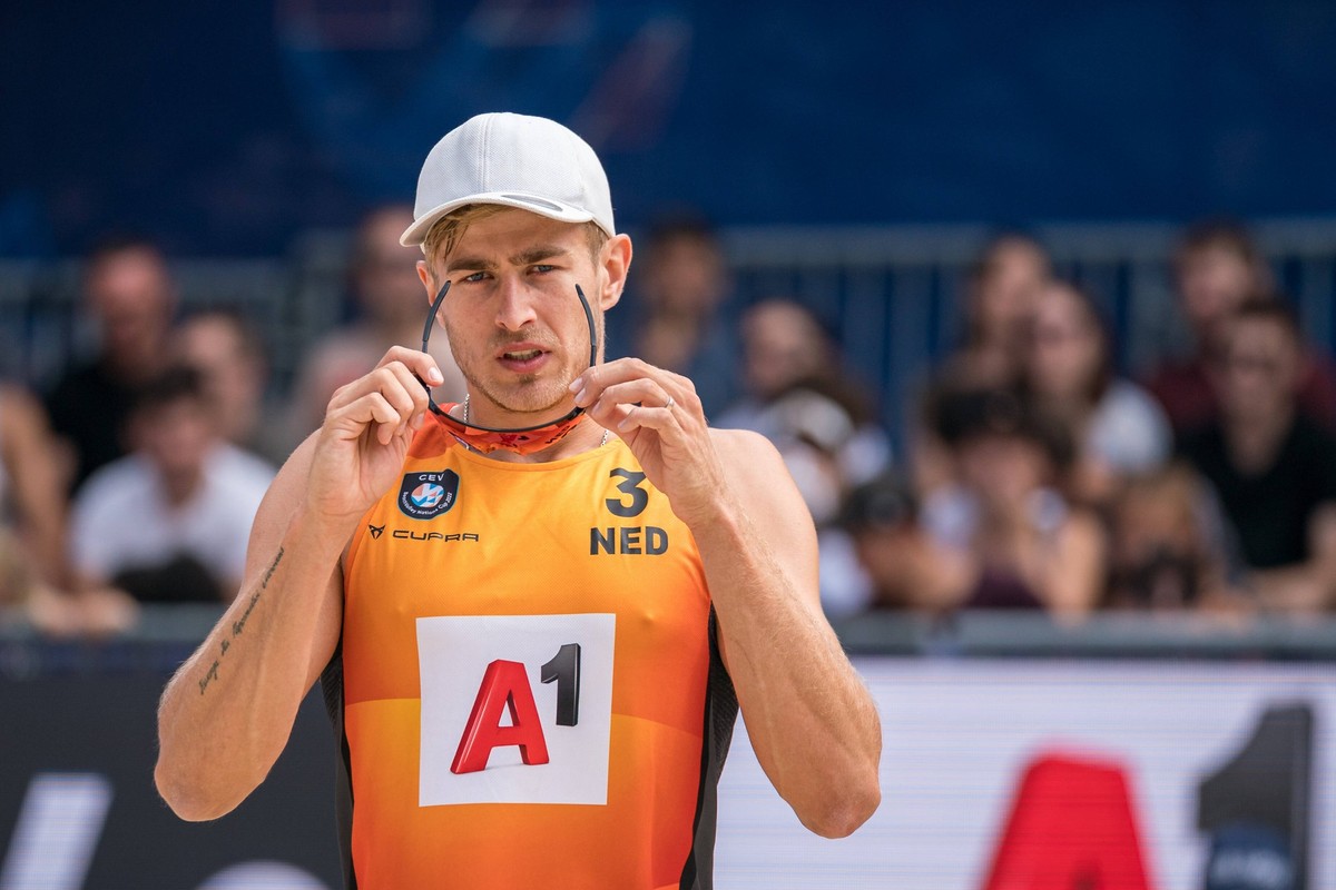 Beach volleyball, Beachvolleyball - CEV Nations Cup 2022 VIENNA,AUSTRIA,07.AUG.22 - BEACH VOLLEYBALL - CEV BeachVolley Nations Cup 2022. Image shows Steven Van De Velde NED. PUBLICATIONxNOTxINxAUTxSUI ...