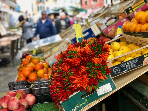 Peperoni vom Wochenmarkt