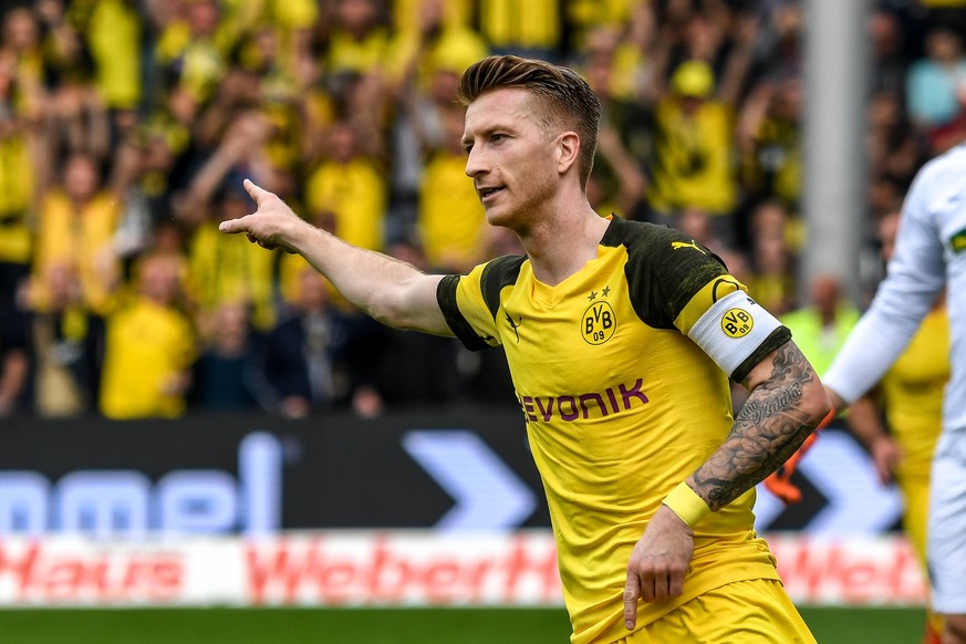 Fussball Bundesliga - 18/19 - SC Freiburg vs. Borussia Dortmund - 21-04-2019 Marco Reus (Borussia Dortmund 11) beim Torjubel, beim Fussball Bundesliga Spiel zwischen dem SC Freiburg und Borussia Dortm ...