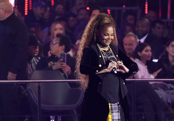 Singer Janet Jackson makes a heart symbol after receiving the Global Icon award at the 2018 MTV Europe Music Awards at Bilbao Exhibition Centre in Bilbao, Spain, November 4, 2018. REUTERS/Vincent West