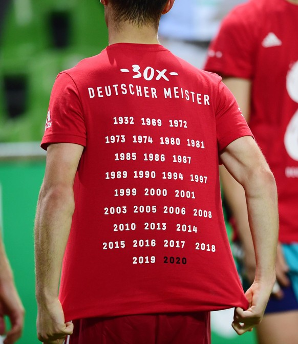 Fussball T-Shirt mit Aufdruck 30x Deutscher Meister, FC Bayern Muenchen, Deutscher Meister 2020 Bremen, 16.06.2020, Fussball Bundesliga, SV Werder Bremen - FC Bayern Muenchen Bremen *** Soccer T Shirt ...