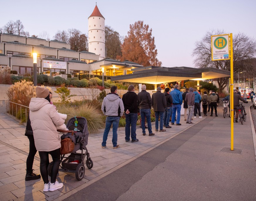 Impfen, was das Zeug hält - und die Impfstoffstoffvorräte hergeben. Das ist die aktuelle Corona-Strategie des neuen Bundesgesundheitsministers Karl Lauterbach (SPD).