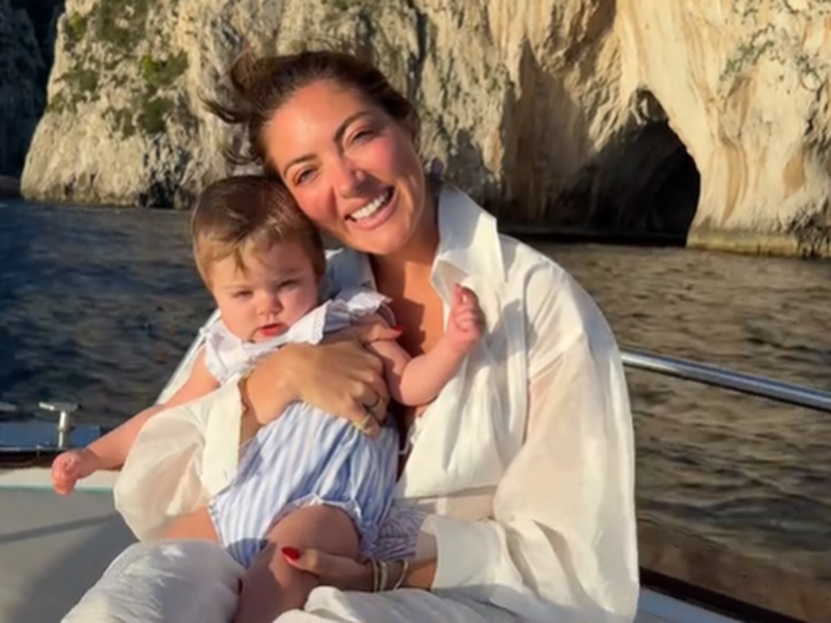 Diese Influencerin und ihr Mann machten mit ihrer Tochter Urlaub in Italien.