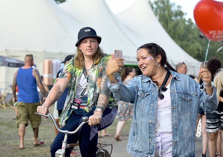 26.07.2019, xlakx, Entertainment Konzert, Helene Beach Festival 2019 emspor, v.l.Das ausverkaufte Helene Beach Festival, lockt am Samstag (26.07.2019) 25000 Besucher auf das Festival Gelaende am Helen ...