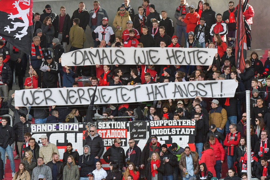 Banner FC Ingolstadt - Fans beim Spiel FC Ingolstadt 04 gegen FC Viktoria Koeln am 01.03.2020, DFB regulations prohibit any use of photographs as image sequences and/or quasi-video. GER, Fussball, 3.  ...