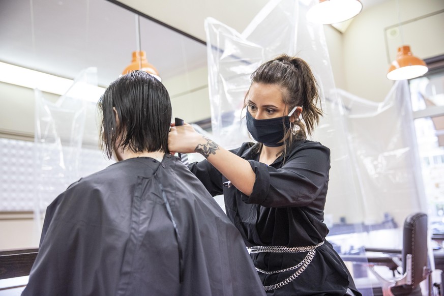 kontakt 2020 zum friseur. friseur ausbildung jeden tag service