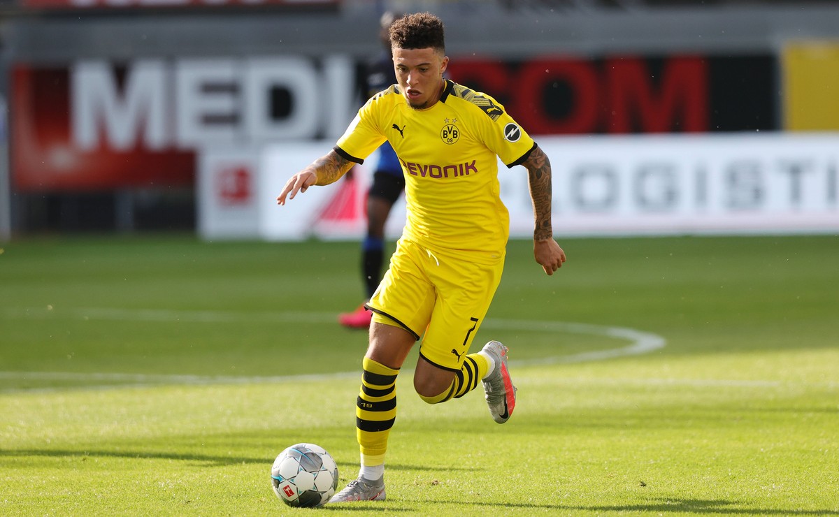 Fussball: 1. Bundesliga: Saison 19/20: 29. SC Paderborn - Borussia Dortmund, Jadon Sancho , EINZELAKTION Sport: Fussball: 1. Bundesliga: Saison 19/20: 31.05.2020 29. Spieltag: SC Paderborn - Borussia ...