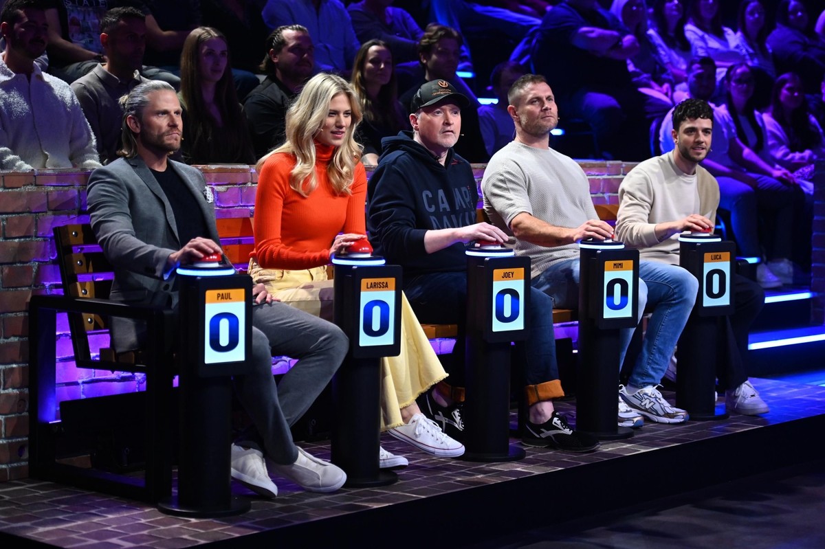 Diese Promis treten beim &quot;Du gewinnst hier nicht die Million bei Stefan Raab - Promi Special&quot; an: V.l.: Paul Janke, Larissa Marolt, Joey Kelly, Mimi Kraus und Luca Hänni

+++ Die Verwendung  ...