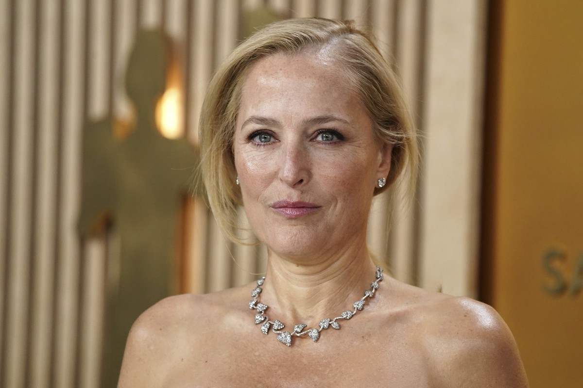 23.02.2025, USA, Los Angeles: Gillian Anderson kommt zur Verleihung der 31. jährlichen Screen Actors Guild Awards (SAG) ins Shrine Auditorium in Los Angeles. Foto: Jordan Strauss/Invision via AP/dpa + ...