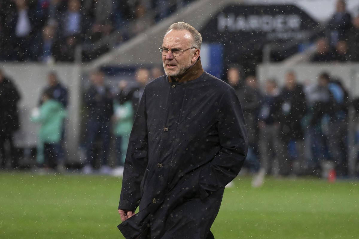 Deutschland, Sinsheim, PreZero Arena, 29.02.2020, emspor, emonline, despor, deonline, TSG 1899 Hoffenheim vs. FC Bayern Muenchen, Fussball, 1. Bundesliga Bild: v. l. Karl-Heinz Rummenigge Vorstandsvor ...