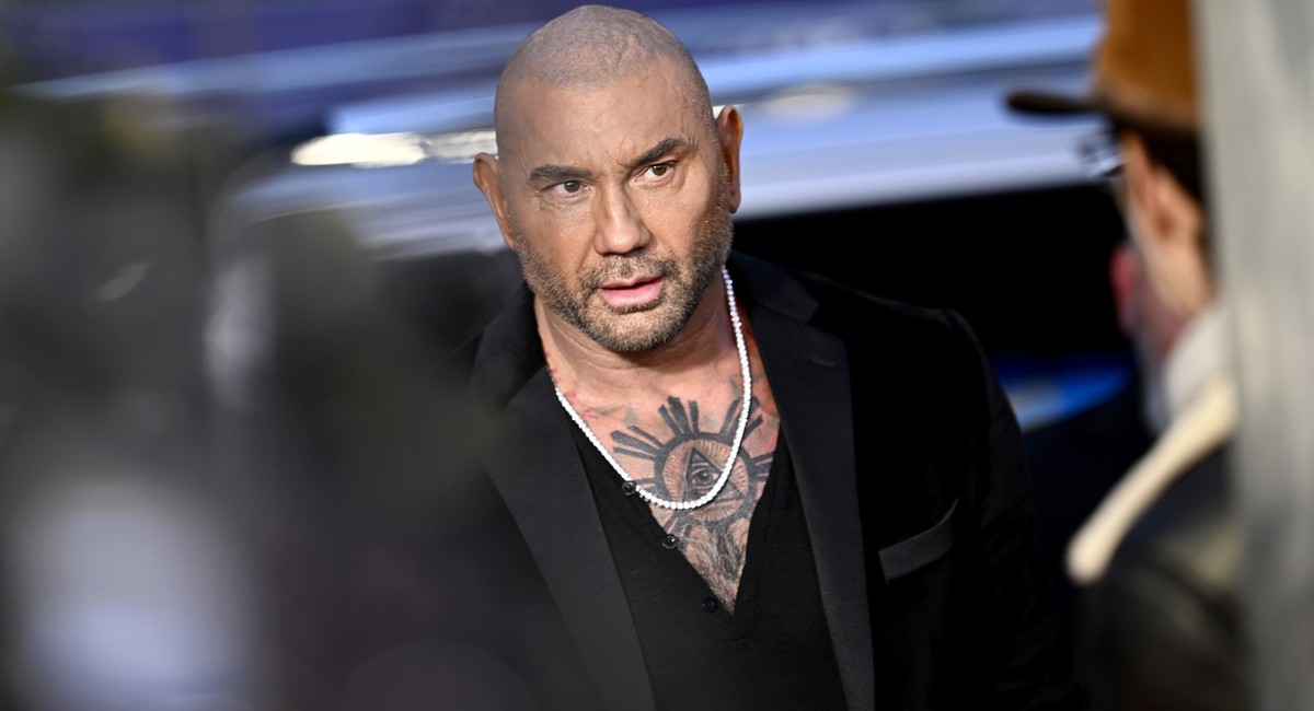 LONDON, ENGLAND - OCTOBER 16: Dave Bautista attends the &quot;Glass Onion: A Knives Out Mystery&quot; European Premiere Closing Night Gala during the 66th BFI London Film Festival at The Royal Festiva ...