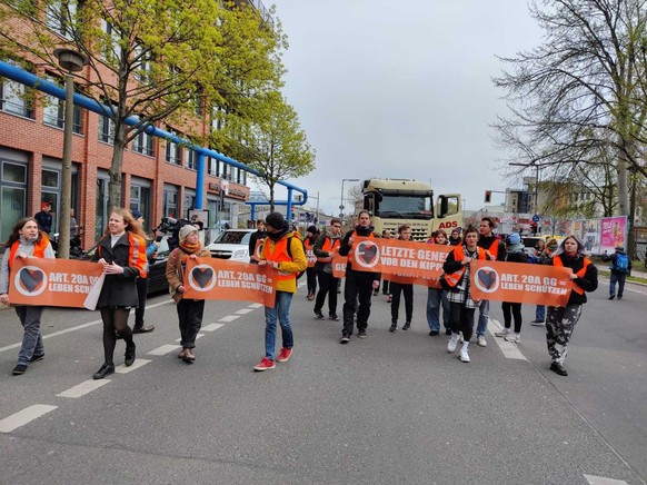 Der Protestmarsch führte zunächst durch Kreuzberg und Mitte.