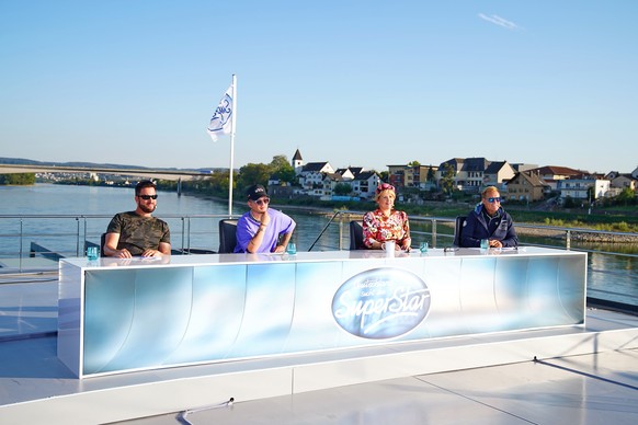 HANDOUT - 21.09.2020, ---: Die Jury der Casting-Show &quot;Deutschland sucht den Superstar&quot; (DSDS) mit Michael Wendler (l-r), Mike Singer, Maite Kelly und Dieter Bohlen. Am 5. Januar 2021 startet