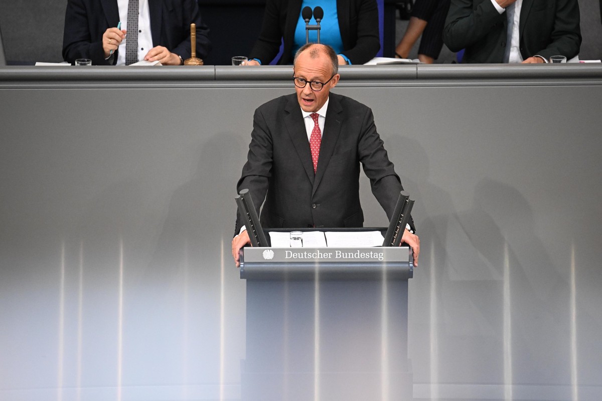 17.09.2025, Berlin: Bundeskanzler Friedrich Merz (CDU) spricht während der Generaldebatte zum Haushalt 2025 im Bundestag. Die Generaldebatte ist der Höhepunkt der Haushaltsberatungen im Bundestag. Fot ...