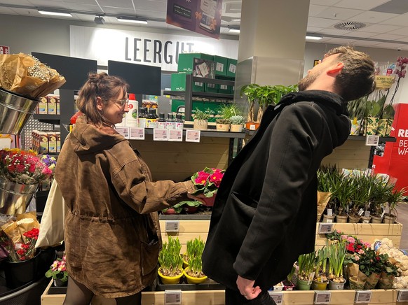 Romantik Rewe Supermarkt Paar Mann Frau