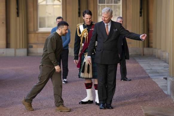 Ukrainian President Volodymyr Zelensky is greeted by Sir Clive Alderton, Principal Private Secretary to King Charles III, as he arrives for an audience with the King at Buckingham Palace, London, Wedn ...