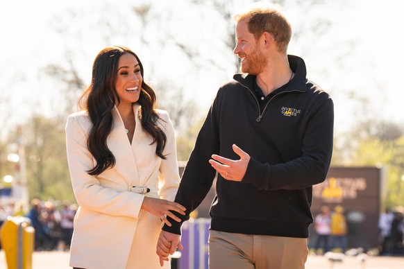 Invictus Games - The Hague. The Duke and Duchess of Sussex attending the Invictus Games athletics events in the Athletics Park, at Zuiderpark the Hague, Netherlands. Picture date: Sunday April 17, 202 ...