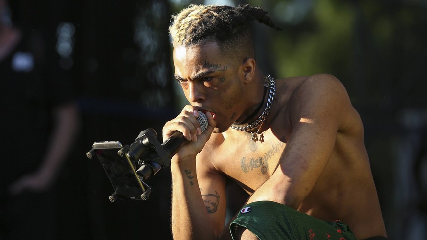 May 6, 2017 - Downtown Miami, Fl, USA - XXXTentacion performs during the second day of the Rolling Loud Festival in downtown Miami on Saturday, May 6, 2017. Downtown Miami USA PUBLICATIONxINxGERxSUIxA ...