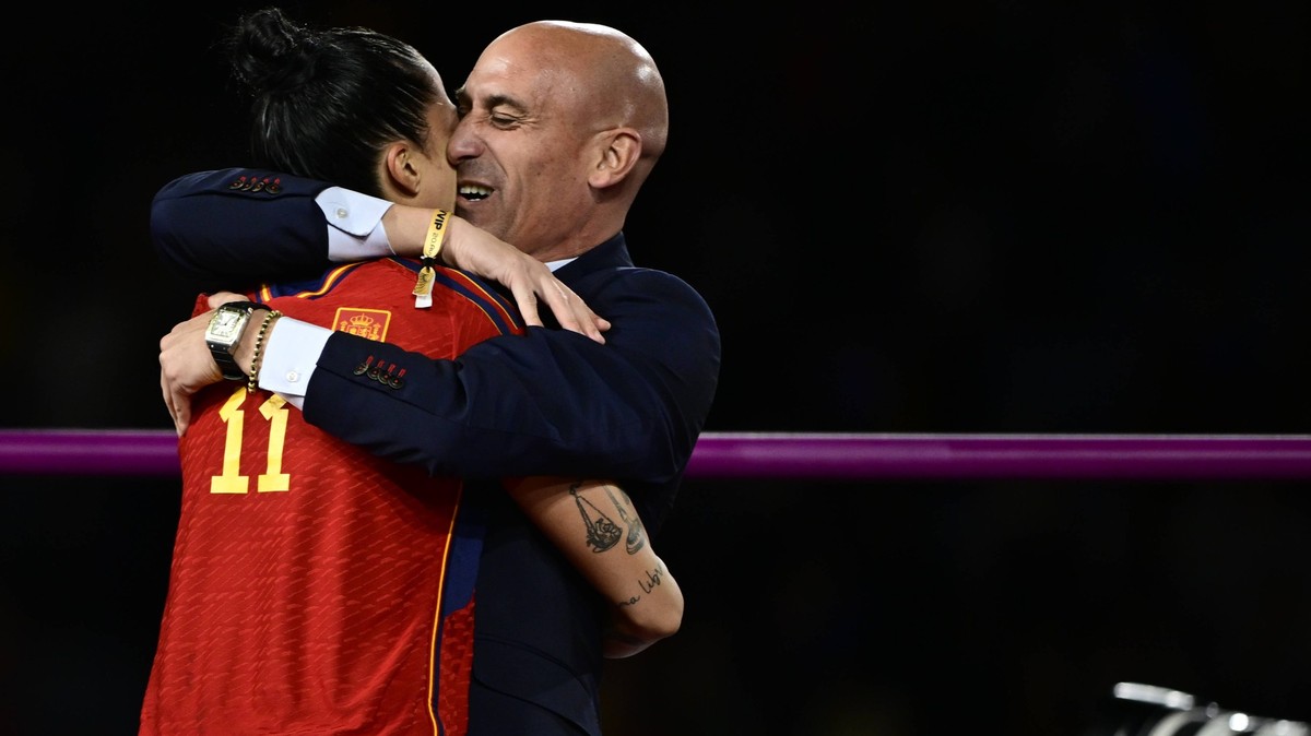 Sydney, Australia, August 20th 2023: Spanish Football Federation RFEF President Luis Rubiales kisses Jenni Hermoso after Spain win the FIFA Womens World Cup 2023 final football match between Spain and ...