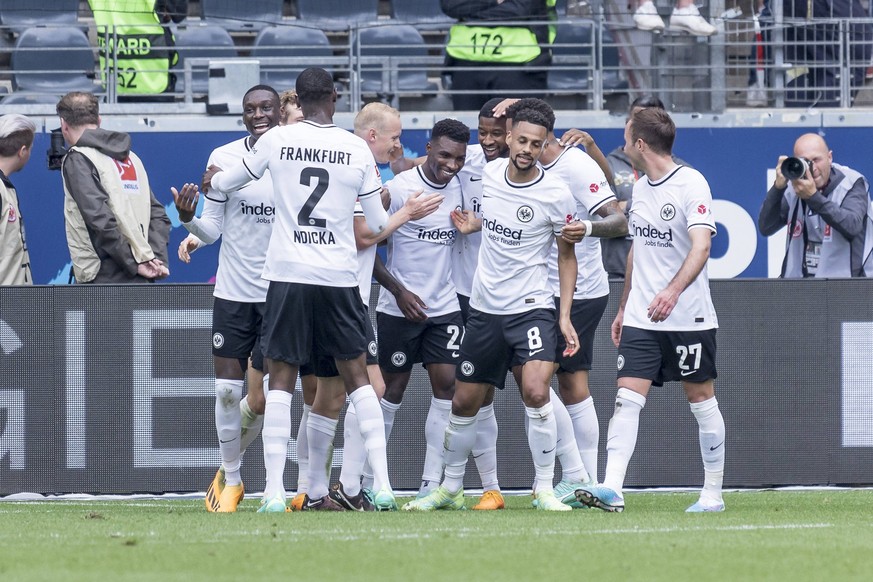 1. Fussball Bundesliga: Eintracht Frankfurt - 1. FSV Mainz 05 Buta Eintracht Frankfurt 24 &amp; Djibril Sow Eintracht Frankfurt 8 &amp; Randal Kolo Muani Eintracht Frankfurt 9 &amp; Evan Ndicka Eintra ...