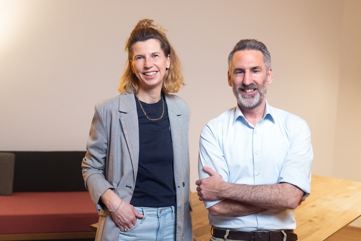 Social Media App aus Deutschland - Nyzzu Gründer:innen Nina Lindenblatt (45) und Kai Afflerbach (53) aus Hamburg